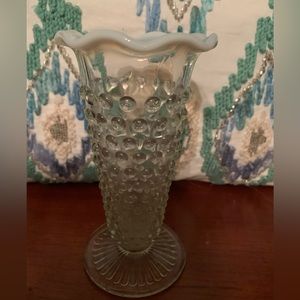 Anchor Hocking Moonstone Hobnail Vasr
